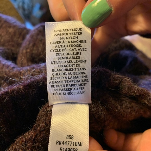 Abound By Nordstrom Burgundy Stem V-Neck Sweater 
Size Medium - Picture 7 of 7